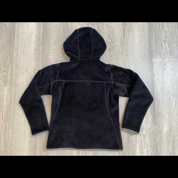 Patagonia Women’s Re-Tool Snap-T Fleece Pullover with Hood - Picture 3 of 3